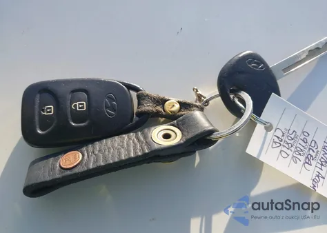 2013 Hyundai Accent Se из США, поврежденный, VIN KMHCU5AEXDU091006